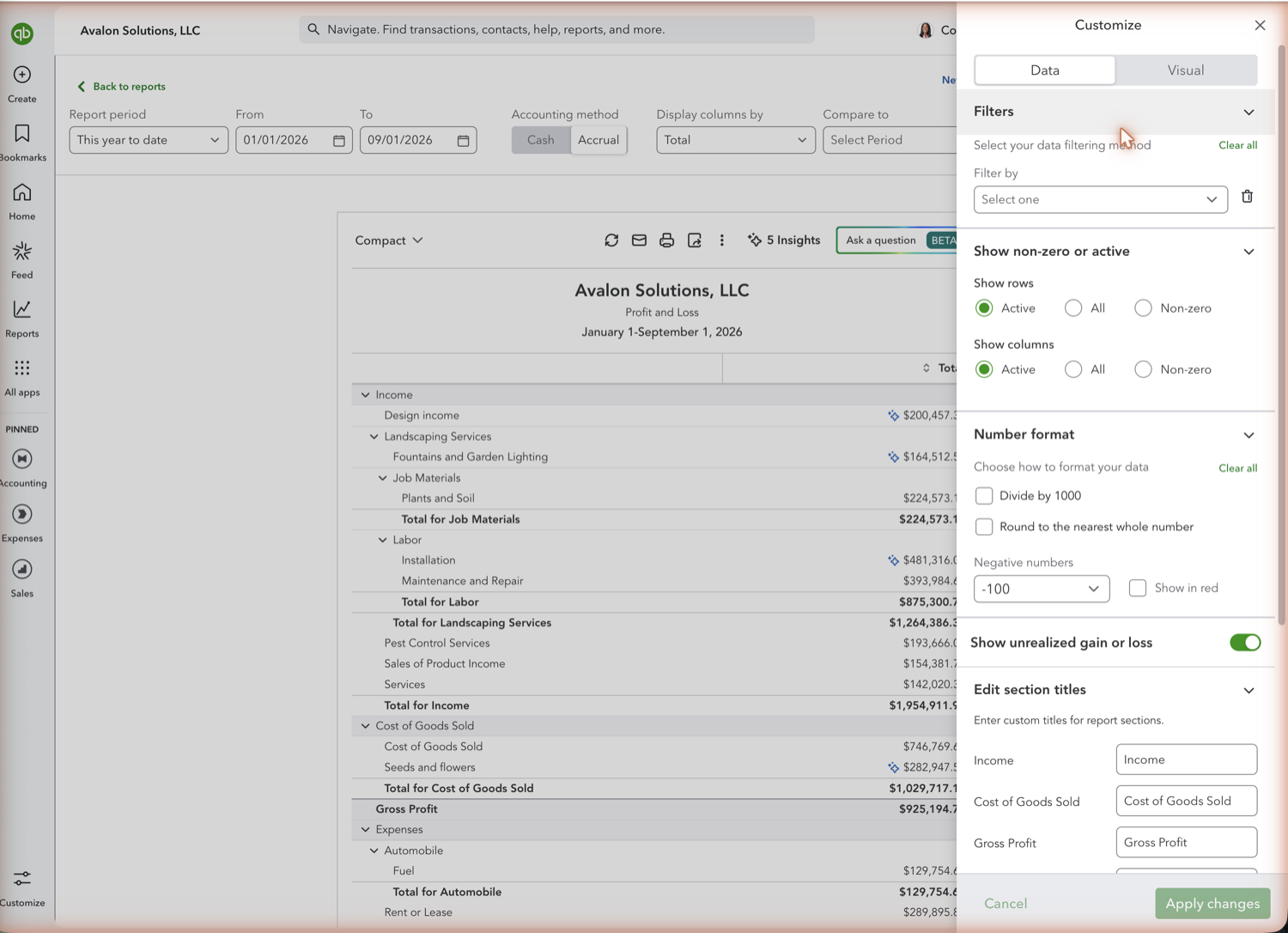 QuickBooks Online Customize panel open on the right with Filters, row and column visibility, and number format sections